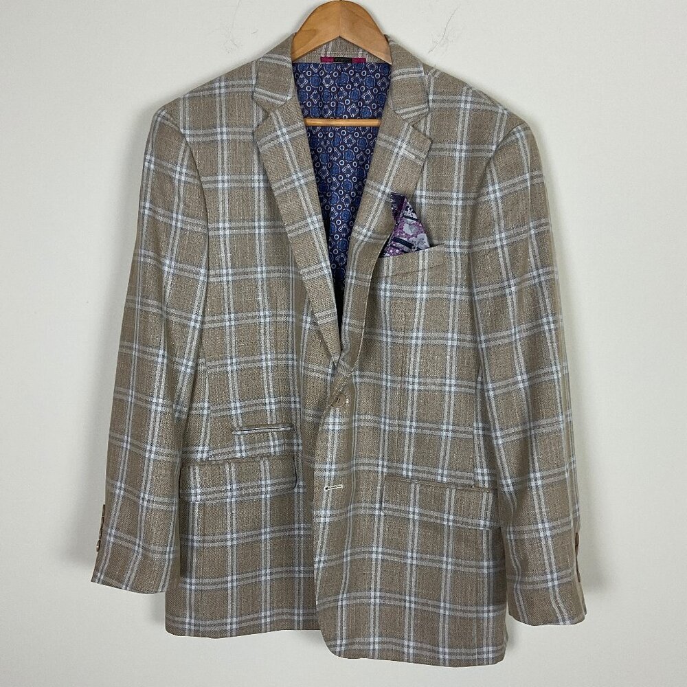 Statement Tailored Fit Blazer Size 44R